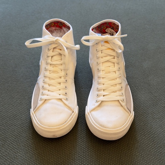 Nike SB 2022 Blazer Court Mid Premium SB 'Sail' - Picture 2 of 12